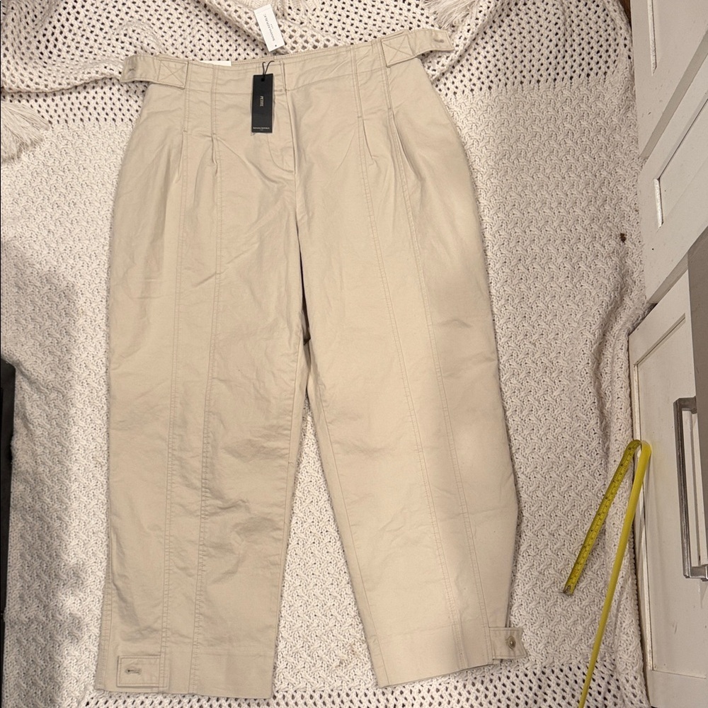 NEW Banana Republic Women’s Relaxed Chino Ultra High-Rise Pants in Cream 12P